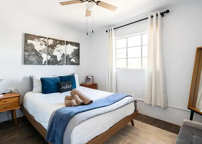 Spring Escape 1br By Ua Dt Just 2 Min To Banner *