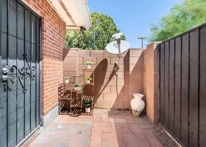 Spring Escape 1br By Ua Dt Just 2 Min To Banner Tucson