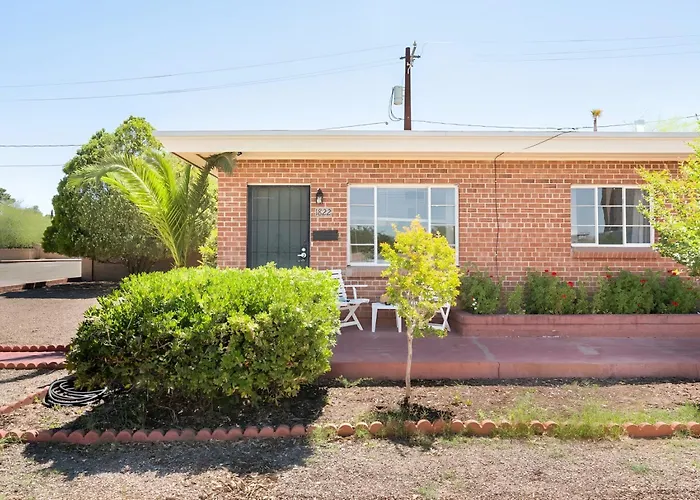 Spring Escape 1br By Ua Dt Just 2 Min To Banner *